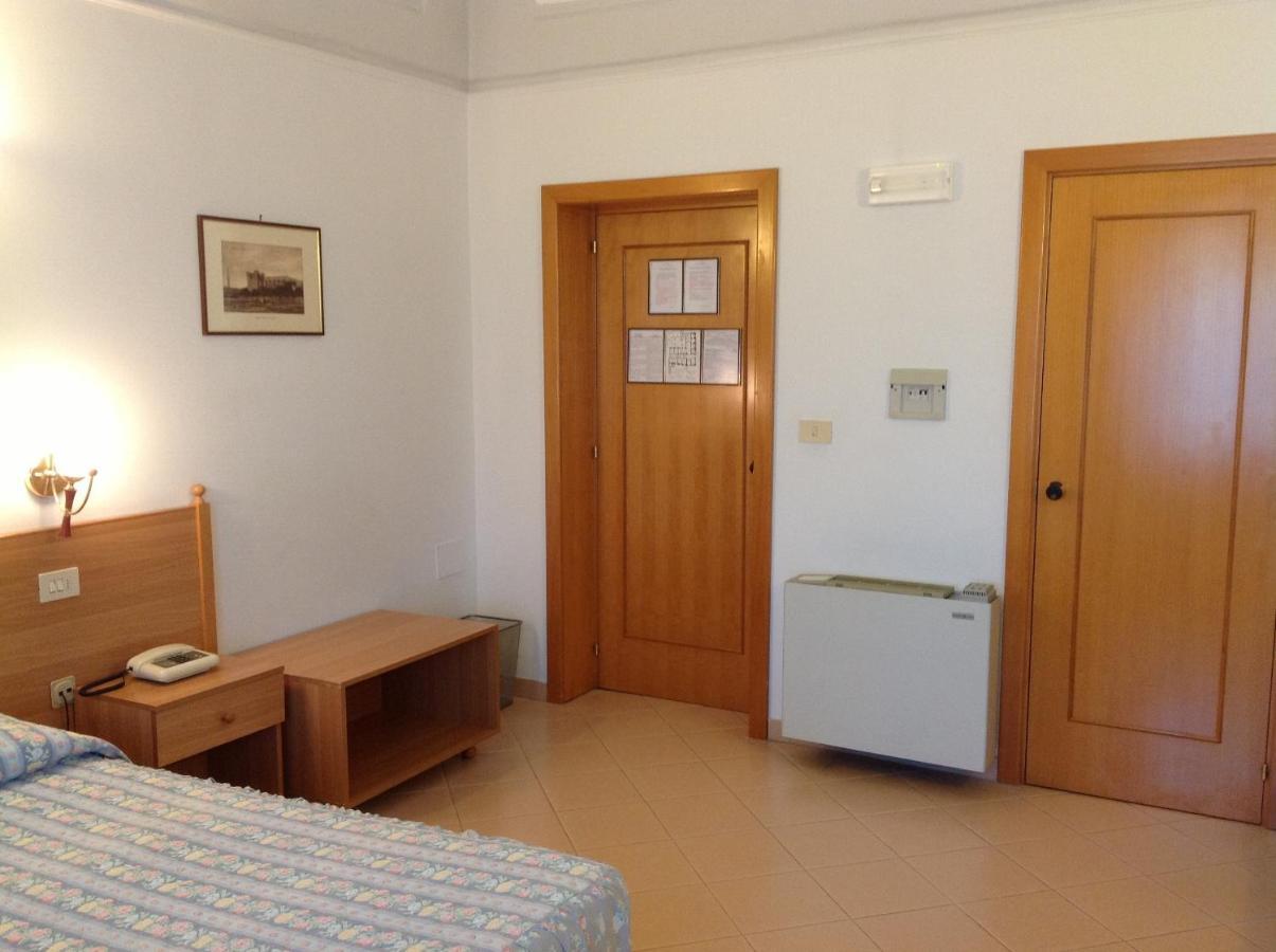 Hotel Castello Мезаньє Номер фото