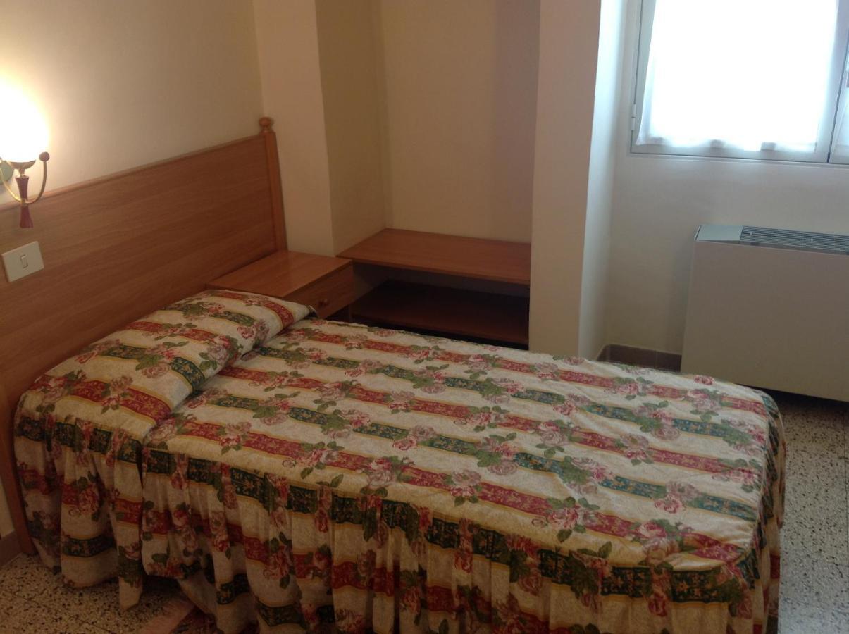 Hotel Castello Мезаньє Номер фото
